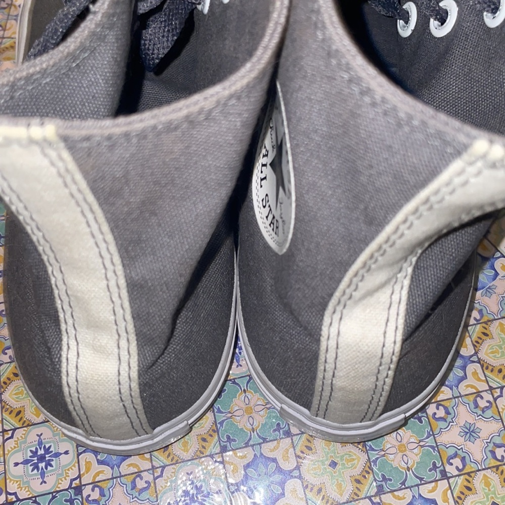 Converse - Picture 3 of 11